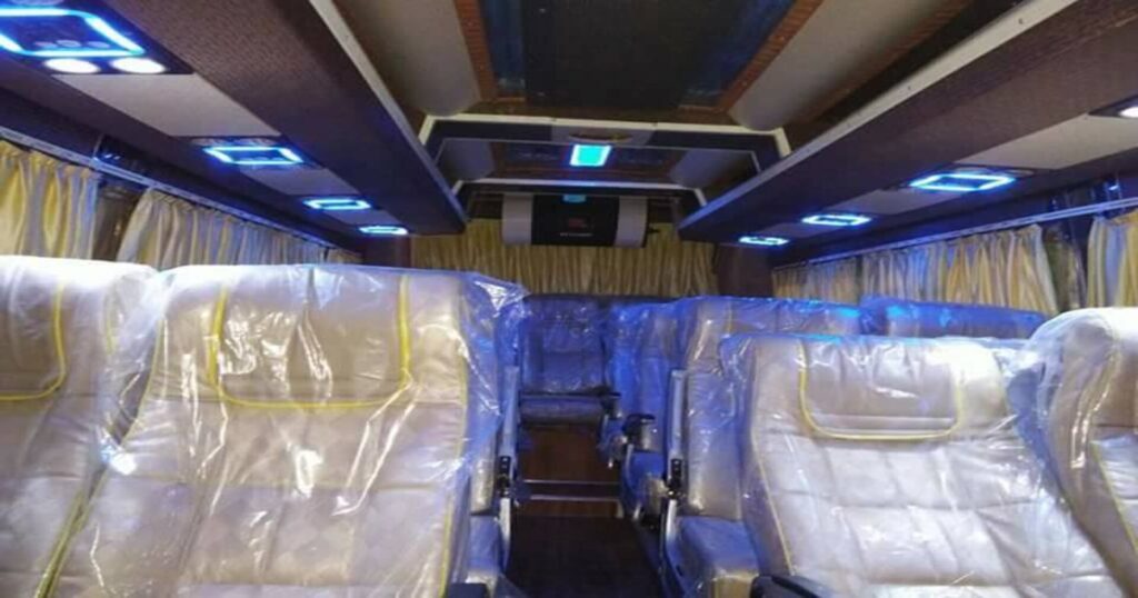 25 Seater Mini Bus On Hire Jalahalli Cross