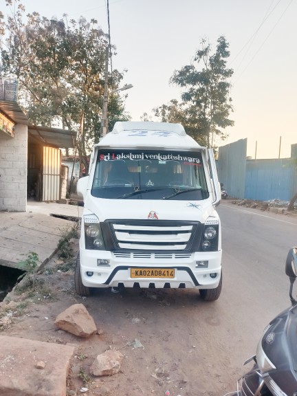 8 Seater Tempo Traveller For Rent In Bangalore 