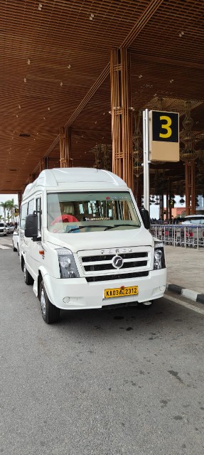 13 Seater Tempo Traveller Hire In MG Road