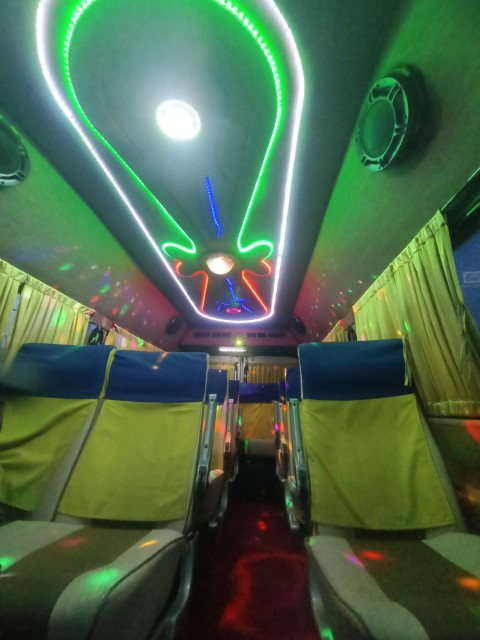 18 Seater Mini Bus Rent In Banashankari Bangalore