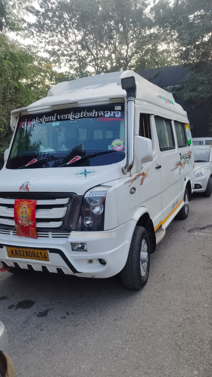 12 To 13 Seater Tempo Traveller Rent In Bangalore