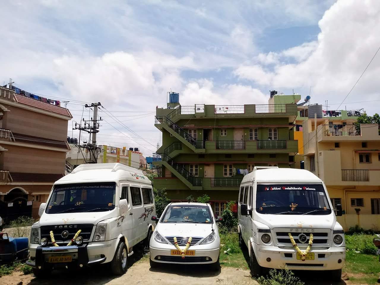 12 Seater Tempo Traveller In Koramangala