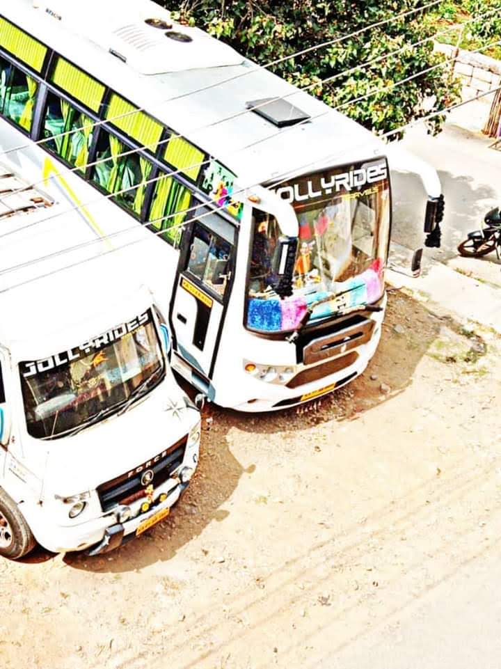 13 Seater Tempo Traveller Hire In Yeswanthpur