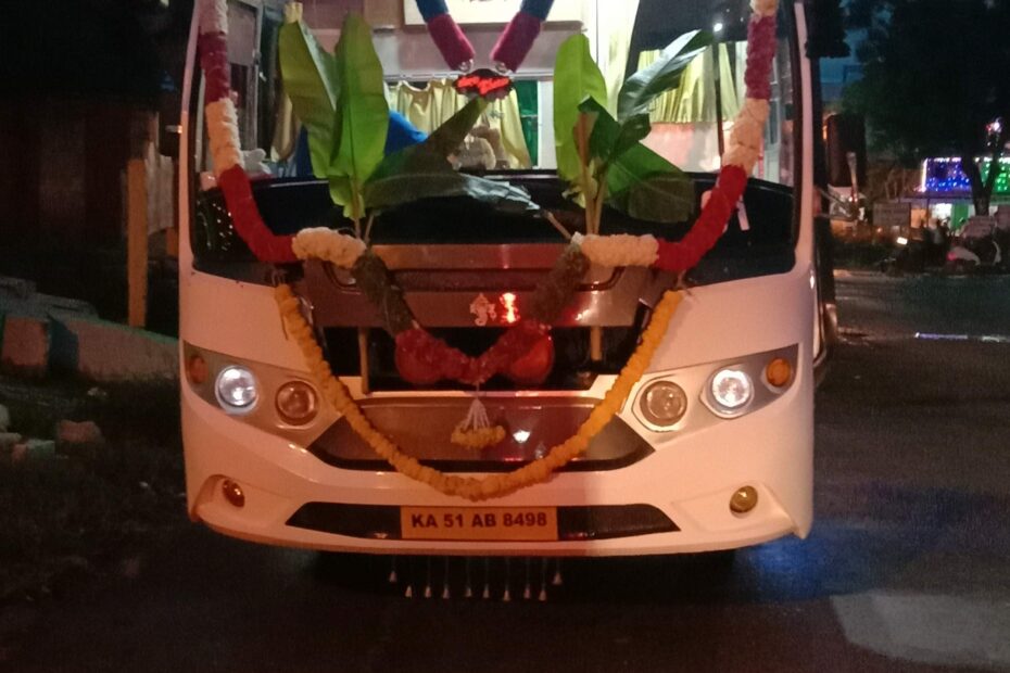 Bus Rental In Pulikeshi Nagar