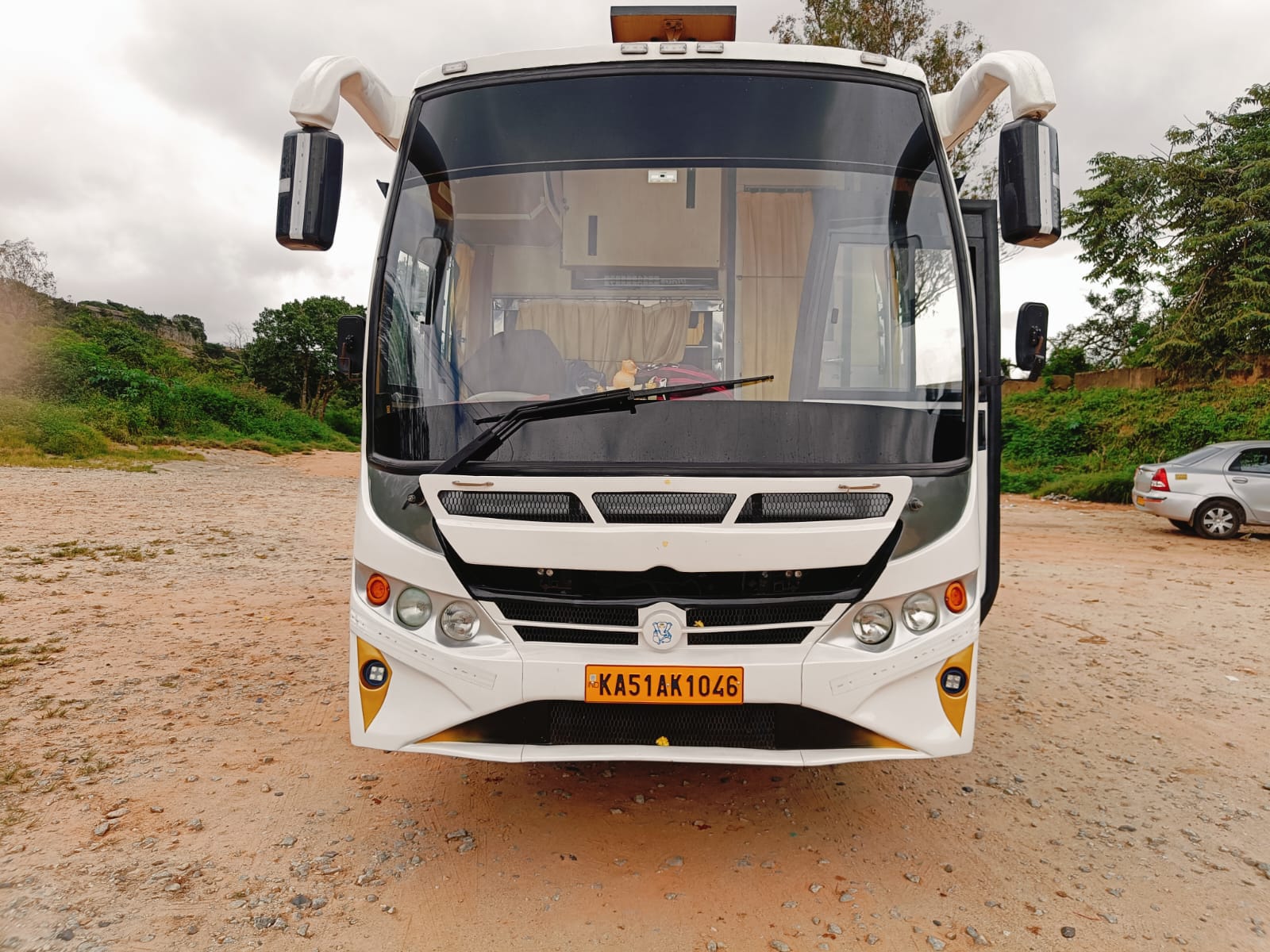 20 Seater Mini Bus On Hire Kengeri